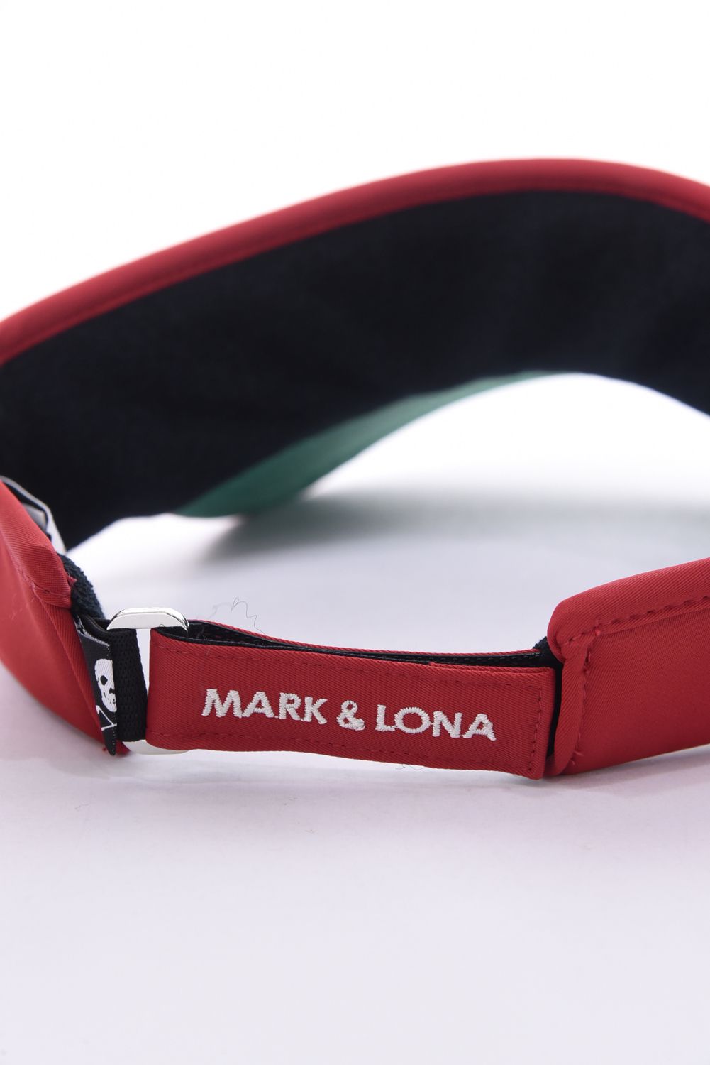 【26SS】 IRON SKULL CRYSTAL ACCENT VISOR / アイアンスカル ブランドロゴ刺繍 サンバイザー (レッド)