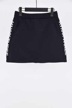 【26AW】【レディース】 COMFORT HOLLOW FIBER SKIRT / サイドロゴ スポーツニットスカート (ブラック)