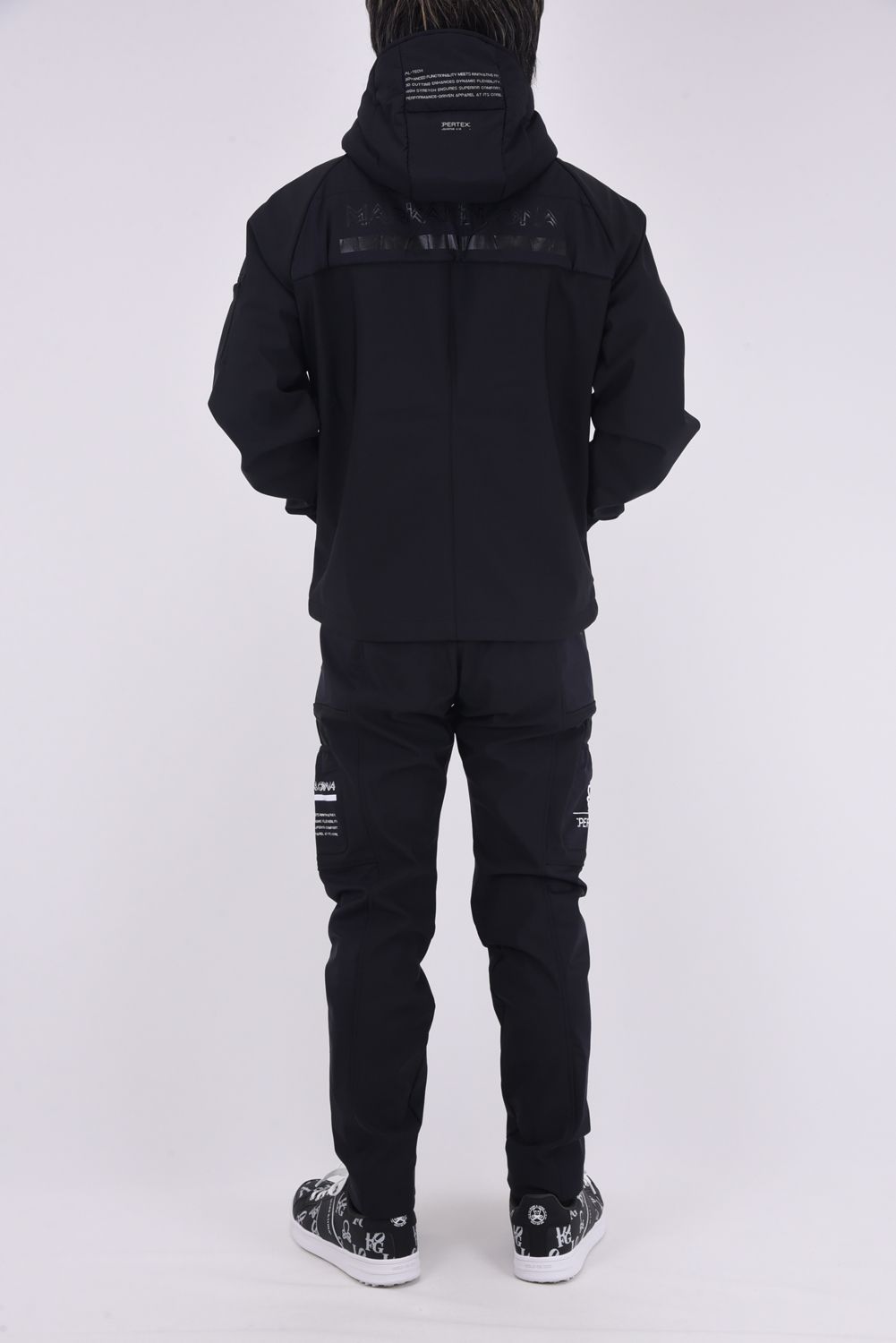 【2025AW】 PRIMAL AIR HYBRID PANTS / PERTEX®ナイロン リフレクタープリント ハイブリッドロングパンツ (ブラック）