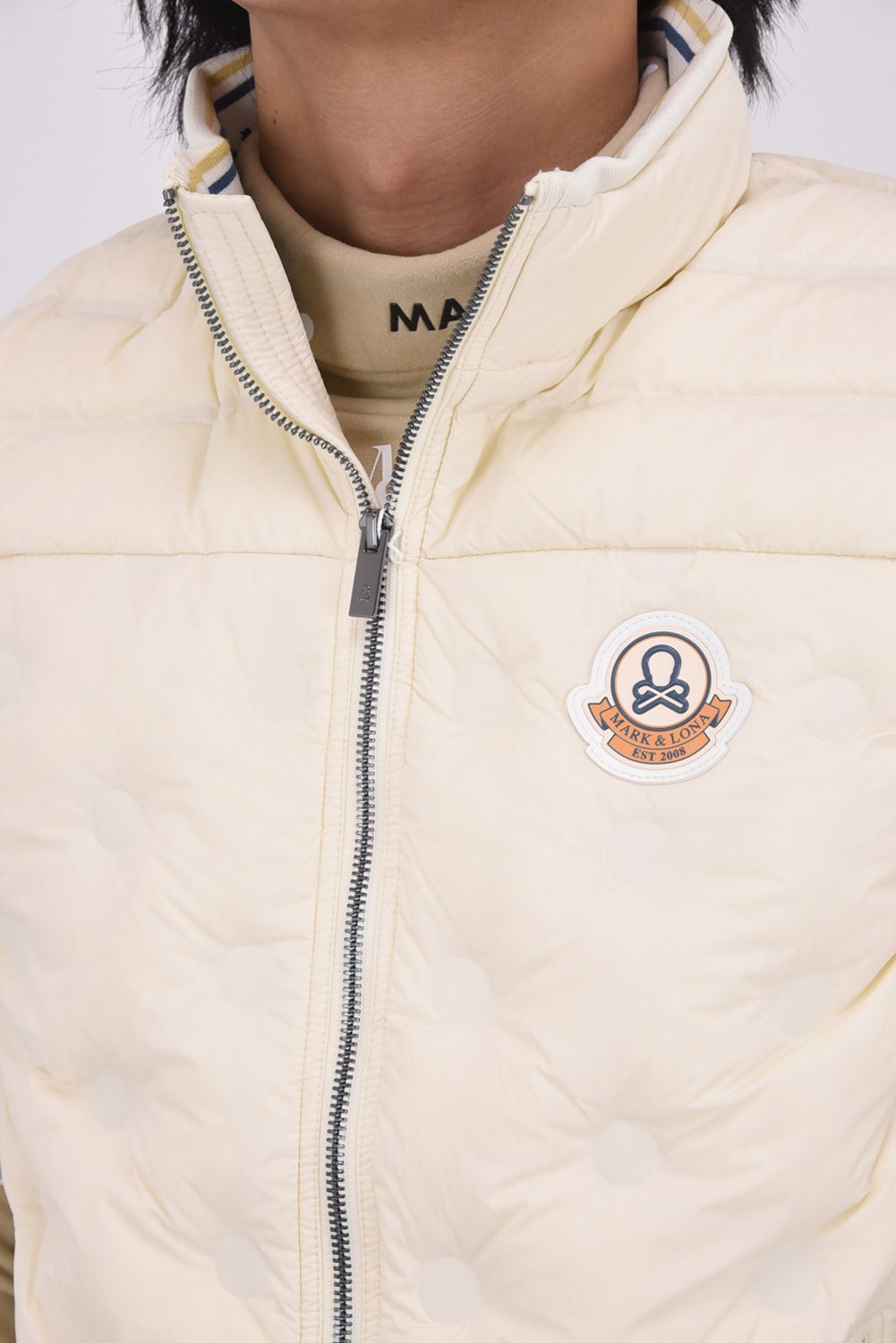 【2025AW】 SYNK SEAMLESS DOWN VEST / ドットパターンシームレス ダウンベスト (オフホワイト)