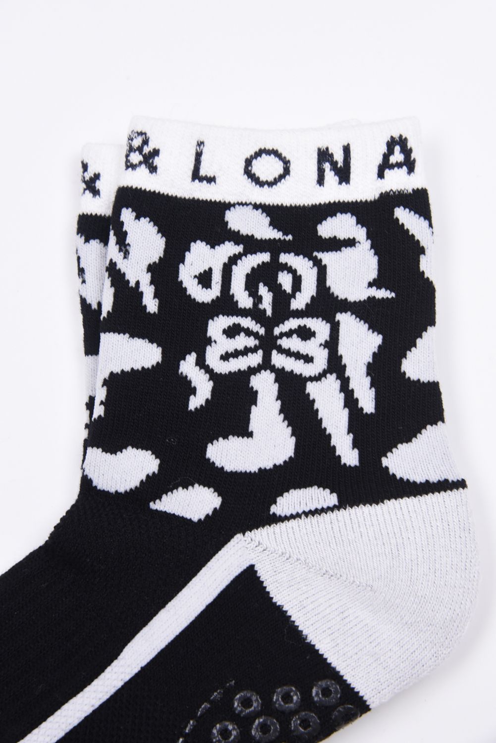【26SS】 PANTERA GRIP ANKLE SOCKS / レオパードパターン ジャパンメイド アンクルソックス (ブラック)