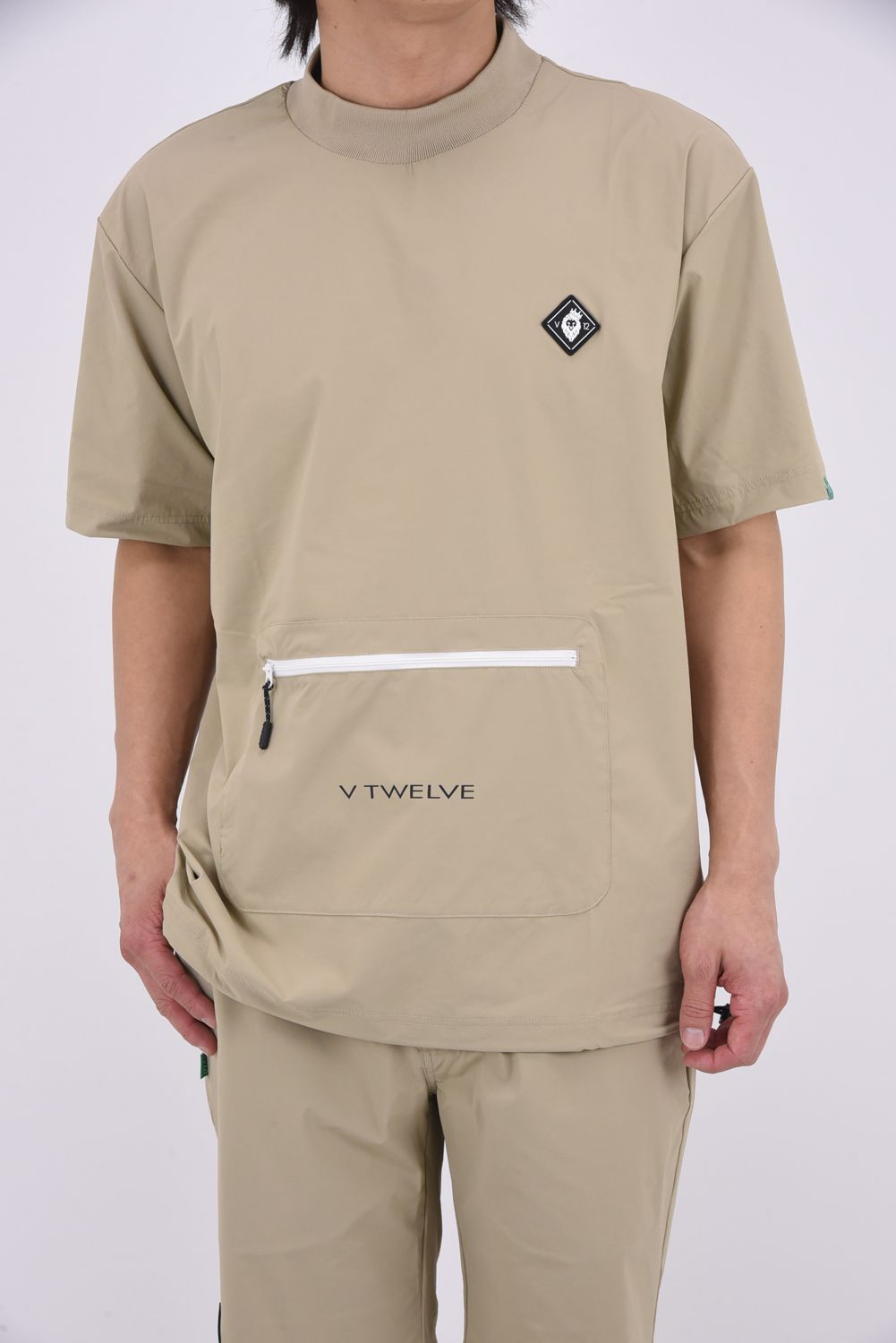 【26SS】 OZ MOCK / ストレッチナイロン カンガルーポケット モックネックTシャツ (ベージュ)