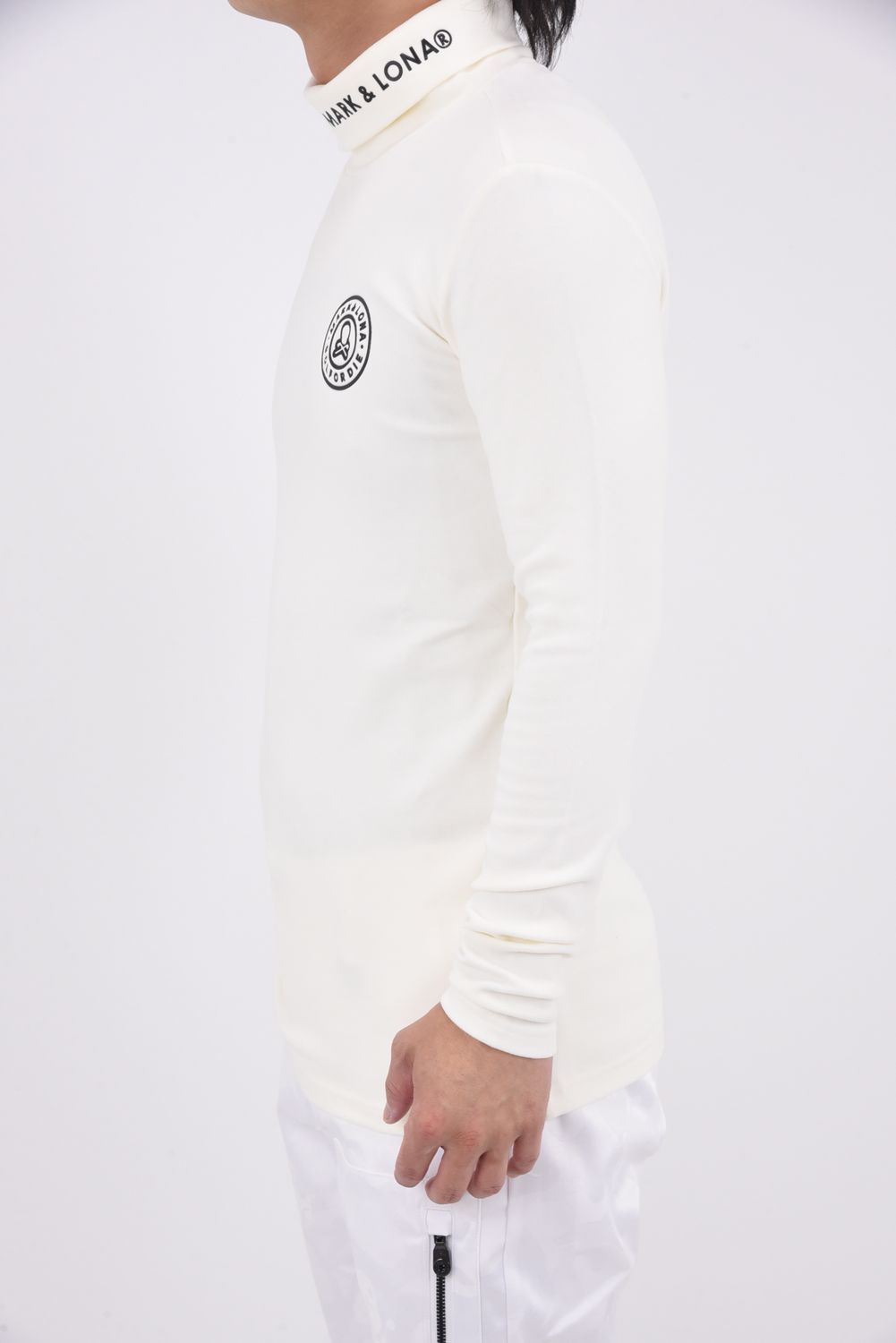 【2025AW 木村拓哉さん着用 VOL.3】 IC●N MOCK NECK LAYER / フリース素材 サークルスカル ロングスリーブ モックネックTシャツ (ホワイト)