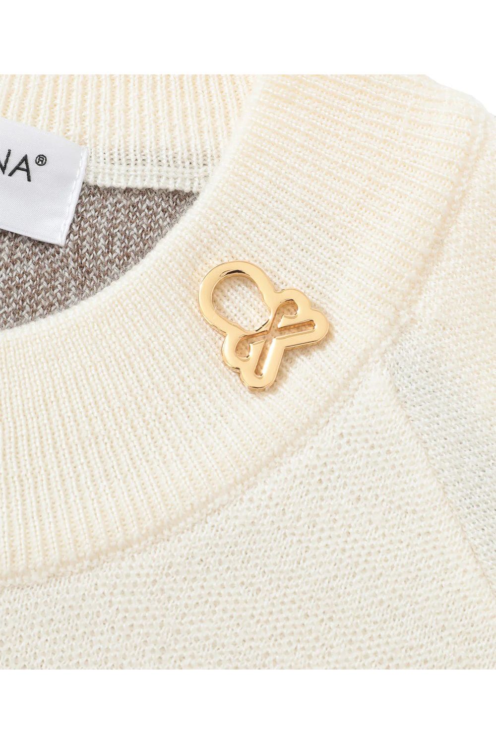 【2025AW】【レディース】 CORNEL CONTOUR FIT COMBO PULLOVER / メリノウール ブランドロゴ刺繍 クルーネックニット (オフホワイト)