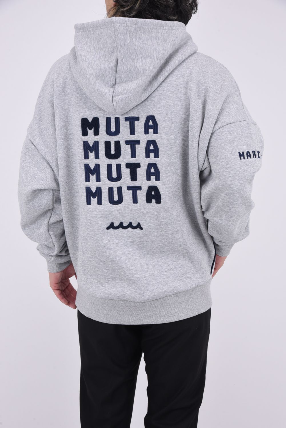 muta - BIG pullover hoodie / BIG プルオーバー パーカー muta - BIG pullover hoodie / BIG プルオーバー パーカー