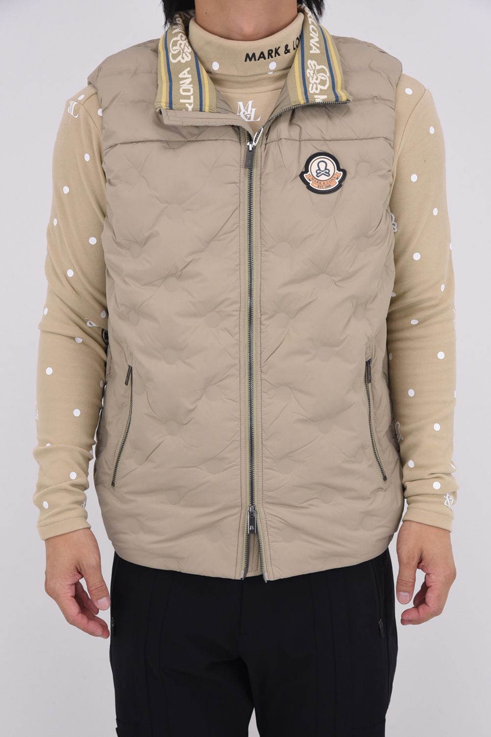 【2025AW】 SYNK SEAMLESS DOWN VEST / ドットパターンシームレス ダウンベスト (カーキ)