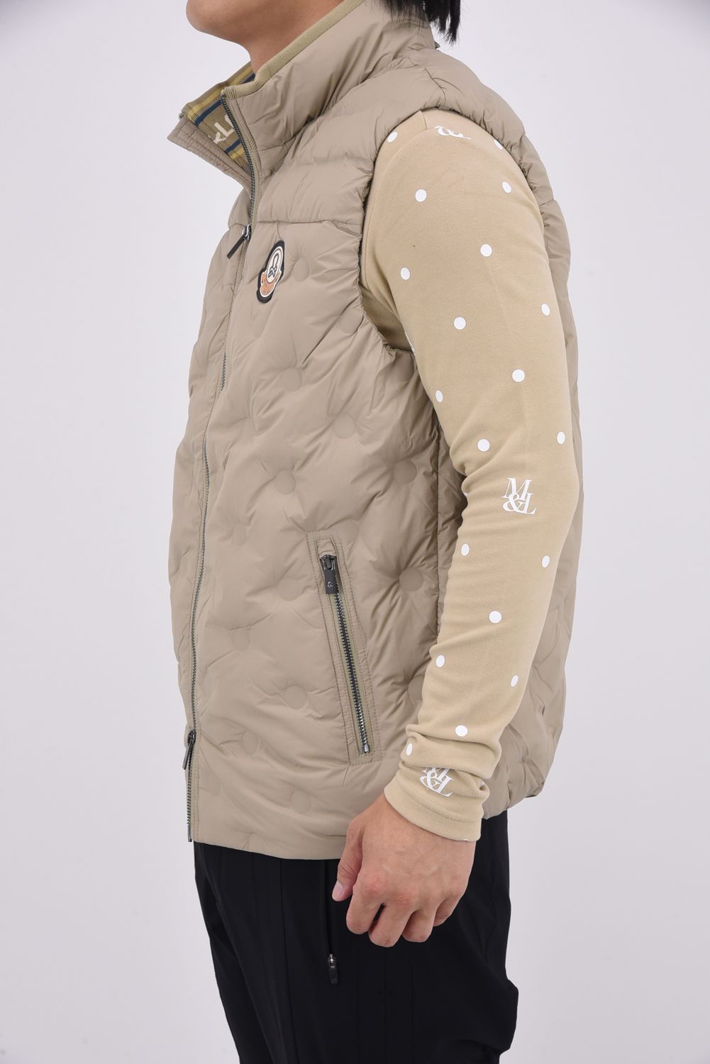 【2025AW】 SYNK SEAMLESS DOWN VEST / ドットパターンシームレス ダウンベスト (カーキ)