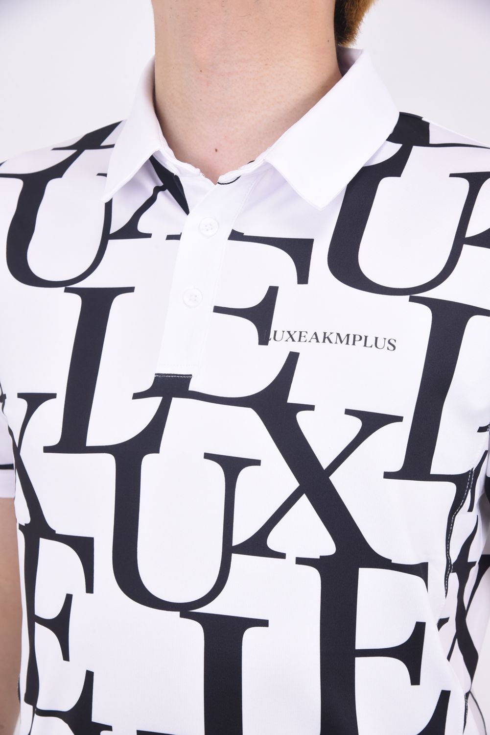 LUXE PATTERN POLO SHIRTS / 総柄ロゴ 半袖ポロシャツ ホワイト
