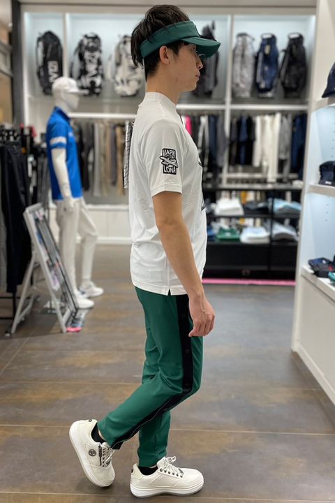 【MARK＆LONA】 トレンドカラー『GREEN』を大胆に使用したカジュアルコーデ