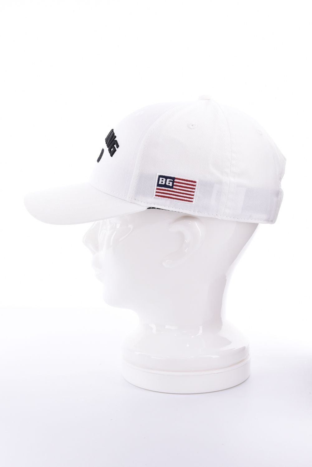 【26AW】 MEN’S COLLEGE LOGO CAP / カレッジロゴ刺繍 キャップ (ホワイト)