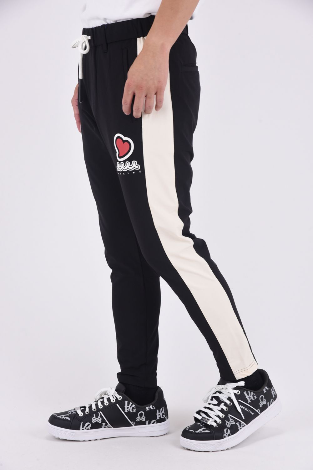 【25AW】 ACANTHUS * MUTA MARINE SWEET LOGO SIDELINE PANTS / サイドライン ハートロゴ ロングパンツ (ブラック/ホワイト)