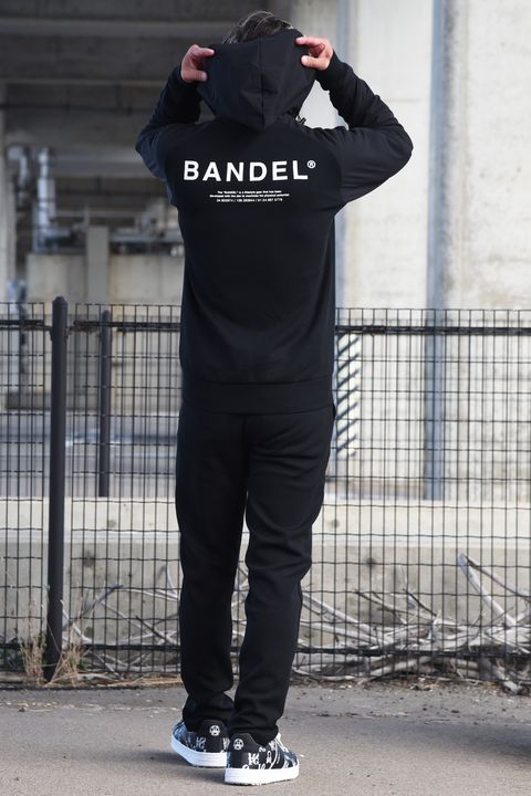 【BANDEL GOLF】 冬ゴルフをスマートに魅せるするボンディングセットアップ