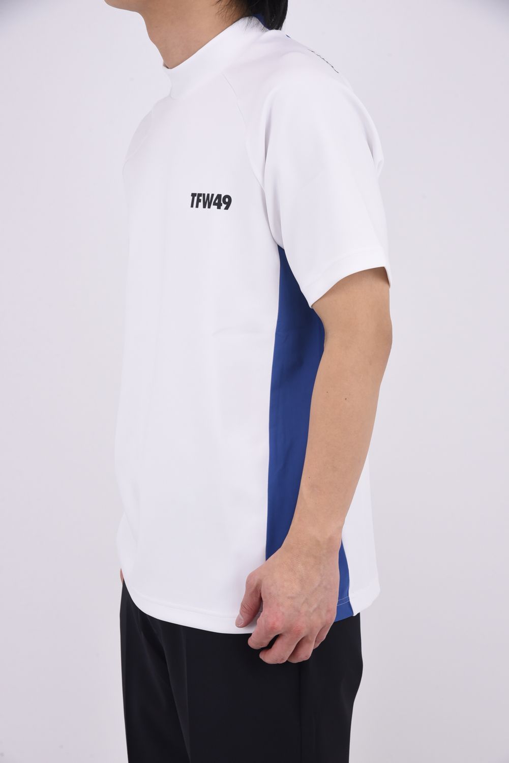 【26SS】 SIDE PANEL SHORT SLEEVE MOCKNECK / モックネックTシャツ (ホワイト)