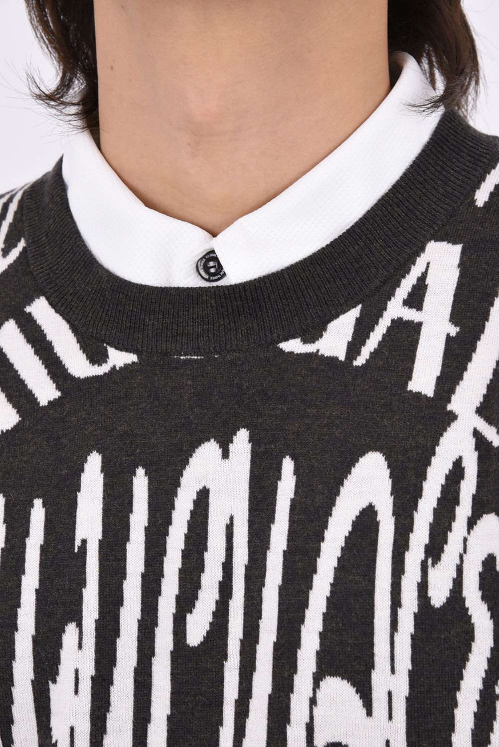 【26AW】 JACQUARD KNIT CREW MELTING LETTER / ロゴジャカード総柄 クルーネックニット (カーキ)