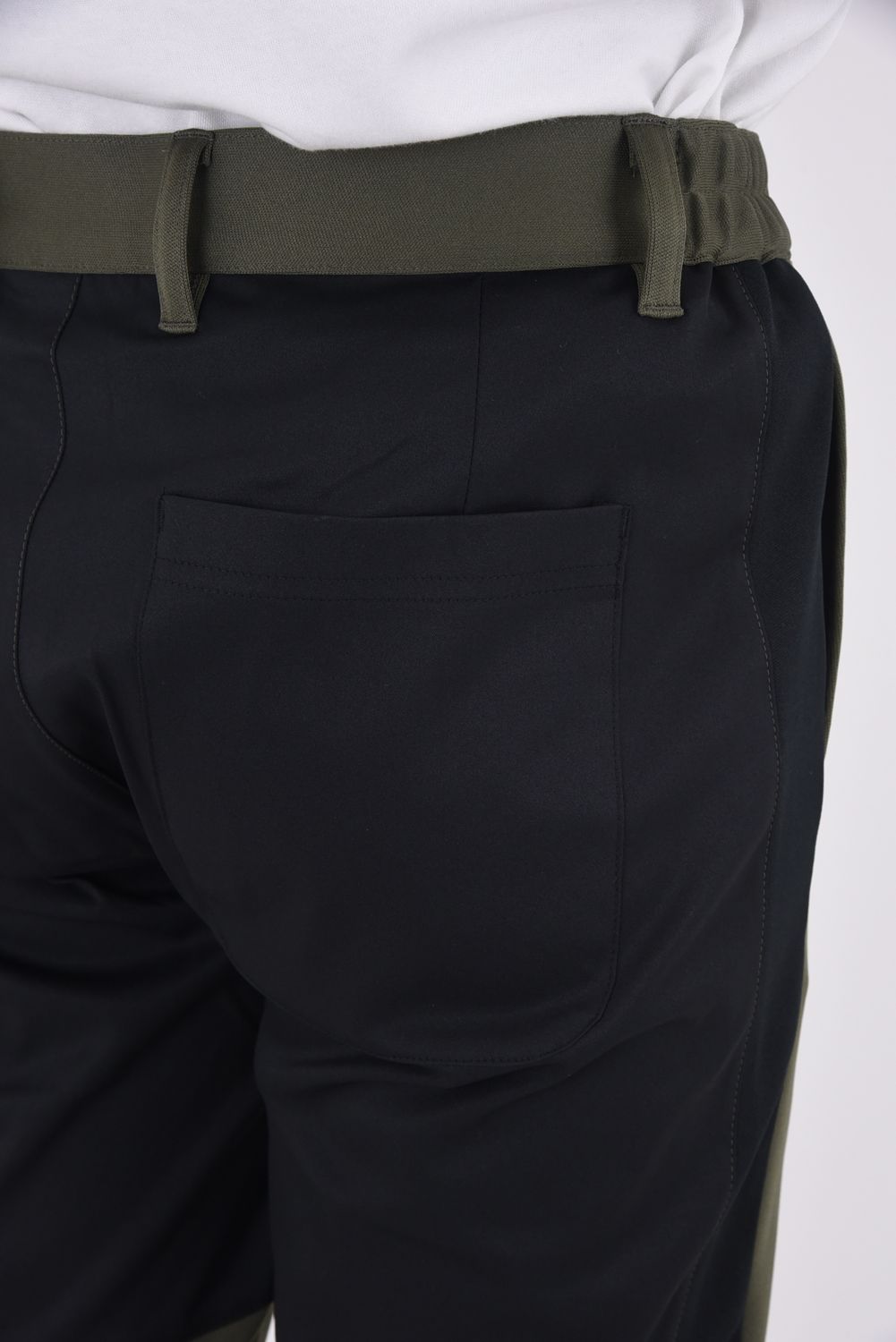 【25AW】 COMBINATION EASY SLACKS / 異素材切り替え サイドライン風 イージースラックス (カーキ)