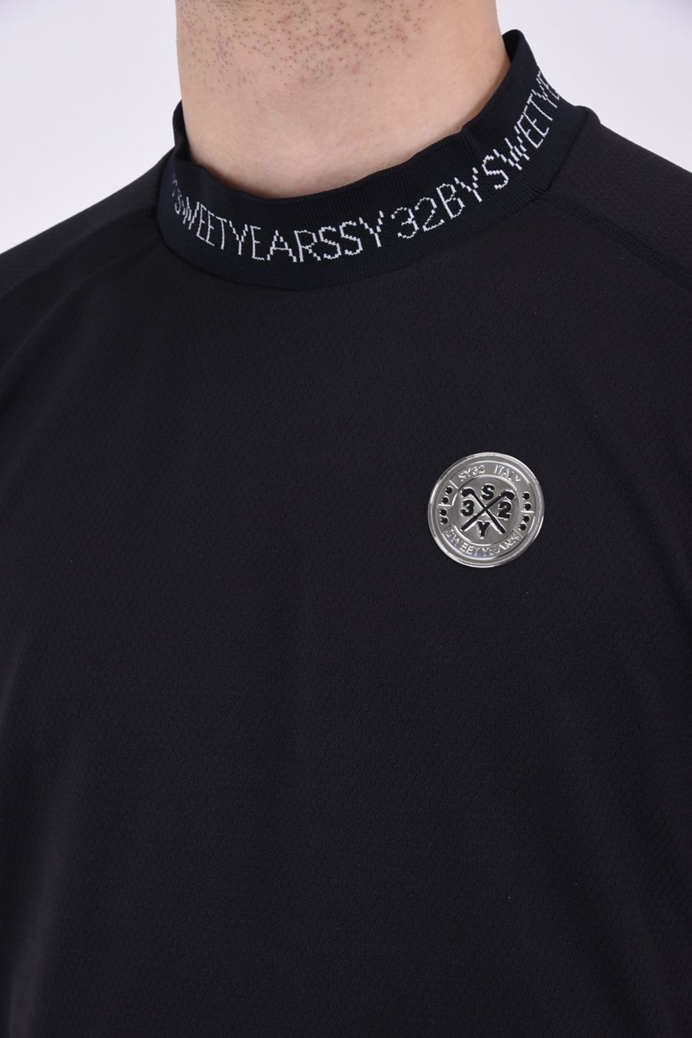 HONEYCOMB THERMOREGULATION MOCK / ワンポイントロゴ ハニカム ドライタッチ モックネック Tシャツ (ブラック)