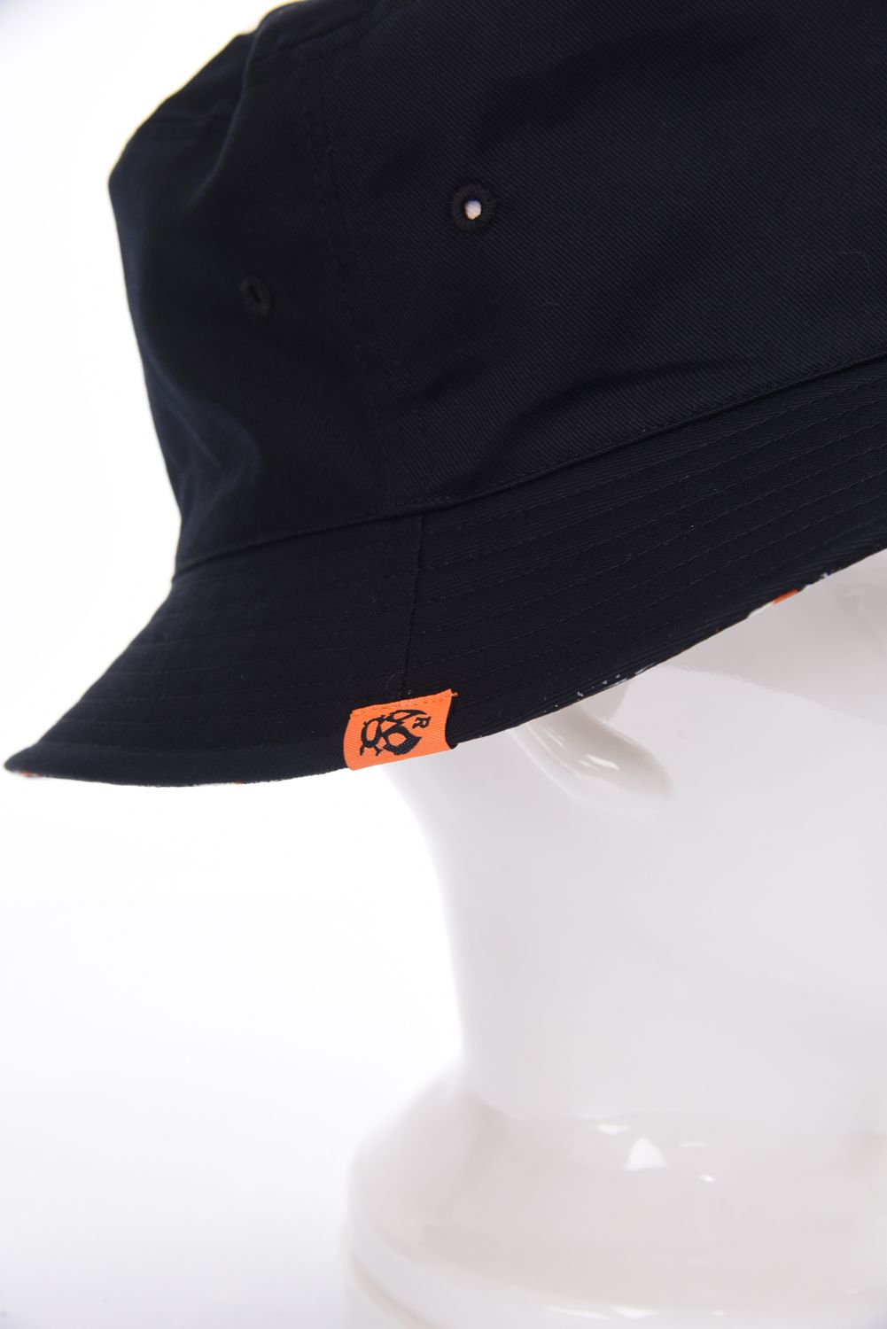 REVERSIBLE BUCKET HAT (MULTI LOGO) / マルチロゴグラフィック リバーシブル バケットハット （ブラック）
