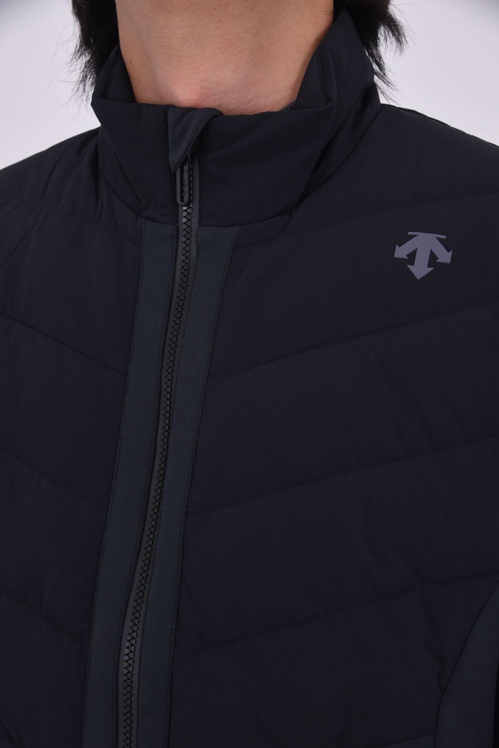 【25AW】 防風ハイブリッドダウンジャケット (ブラック)