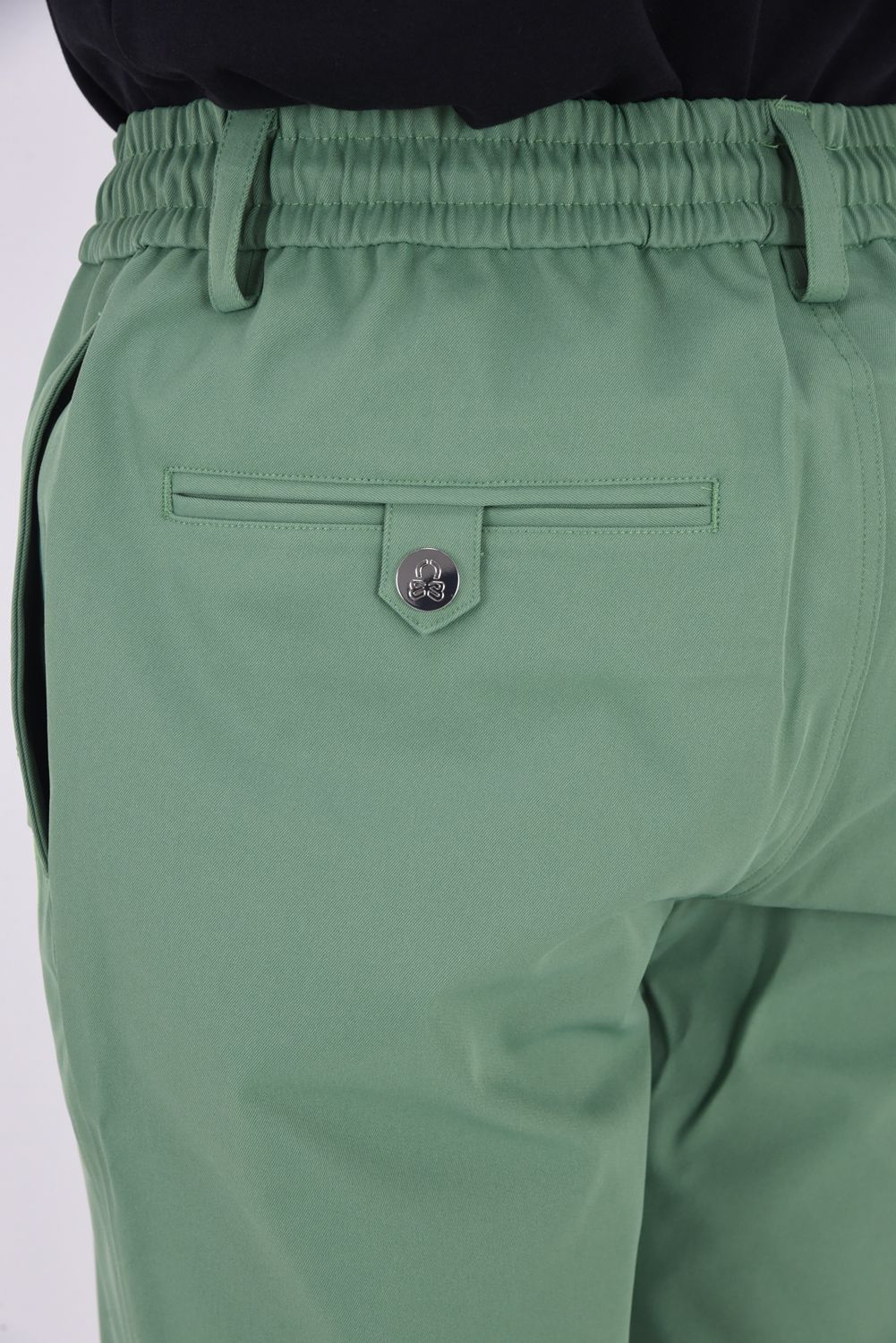 【26SS】 QUADRA PERFORMANCE TWILL GOLF SHORTS / ポリエステルツイル アイアンスカルロゴ刺繍 ショートパンツ (グリーン)