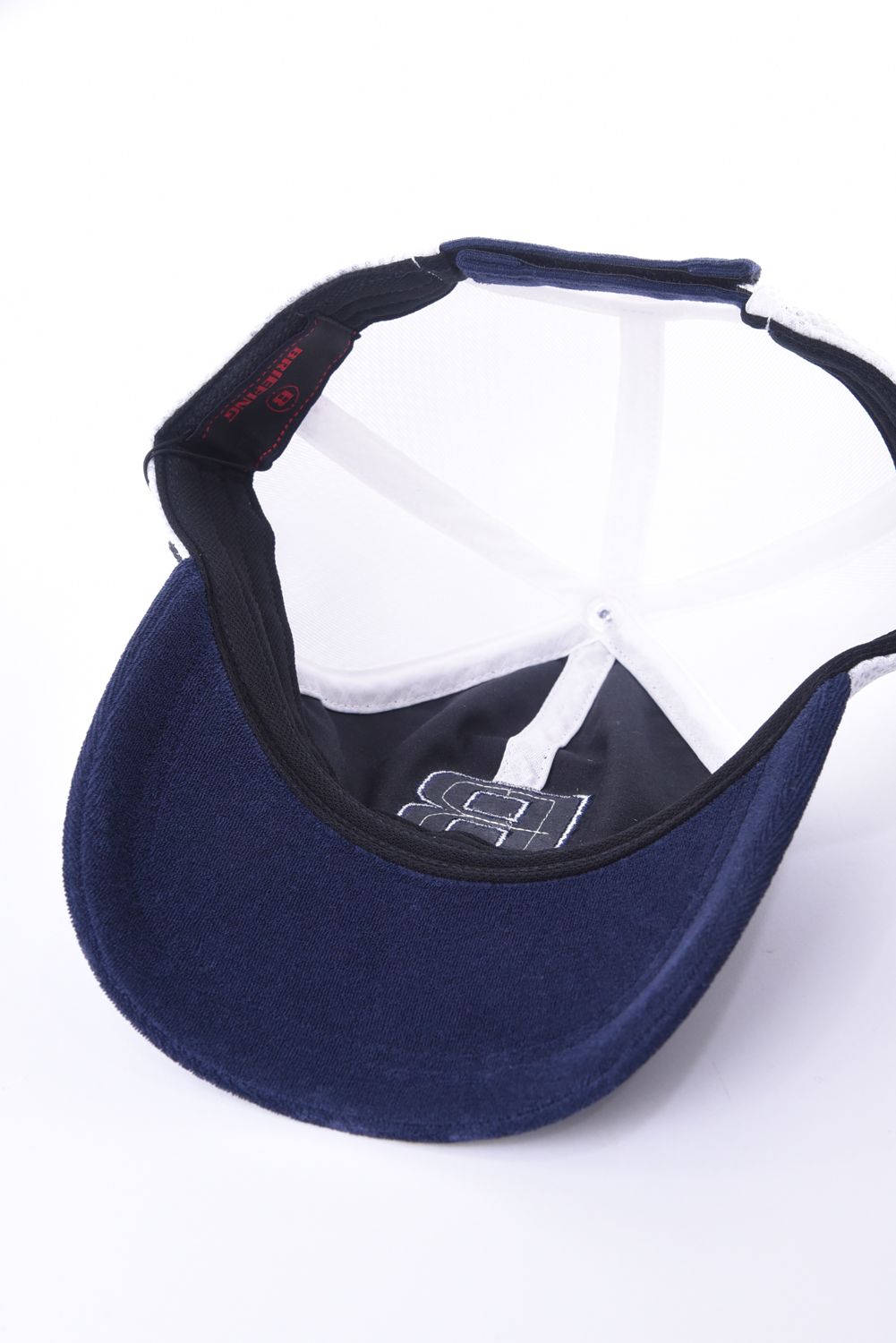 MEN’S PILE INITIAL MESH CAP / イニシャル メッシュ キャップ (ネイビー)