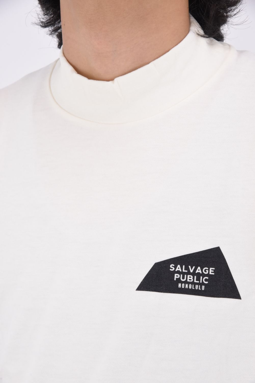 Honu Mockneck L/S (EXCELLENCE) / バックロゴ プリント ロングスリーブ モックネックシャツ (ホワイト)
