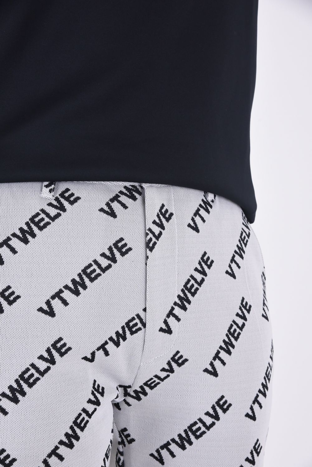 【期間限定ポイント10倍】【レディース】 【秋冬仕様】VET PANTS / グラフィック ロゴ ジャガードパンツ (ホワイト)