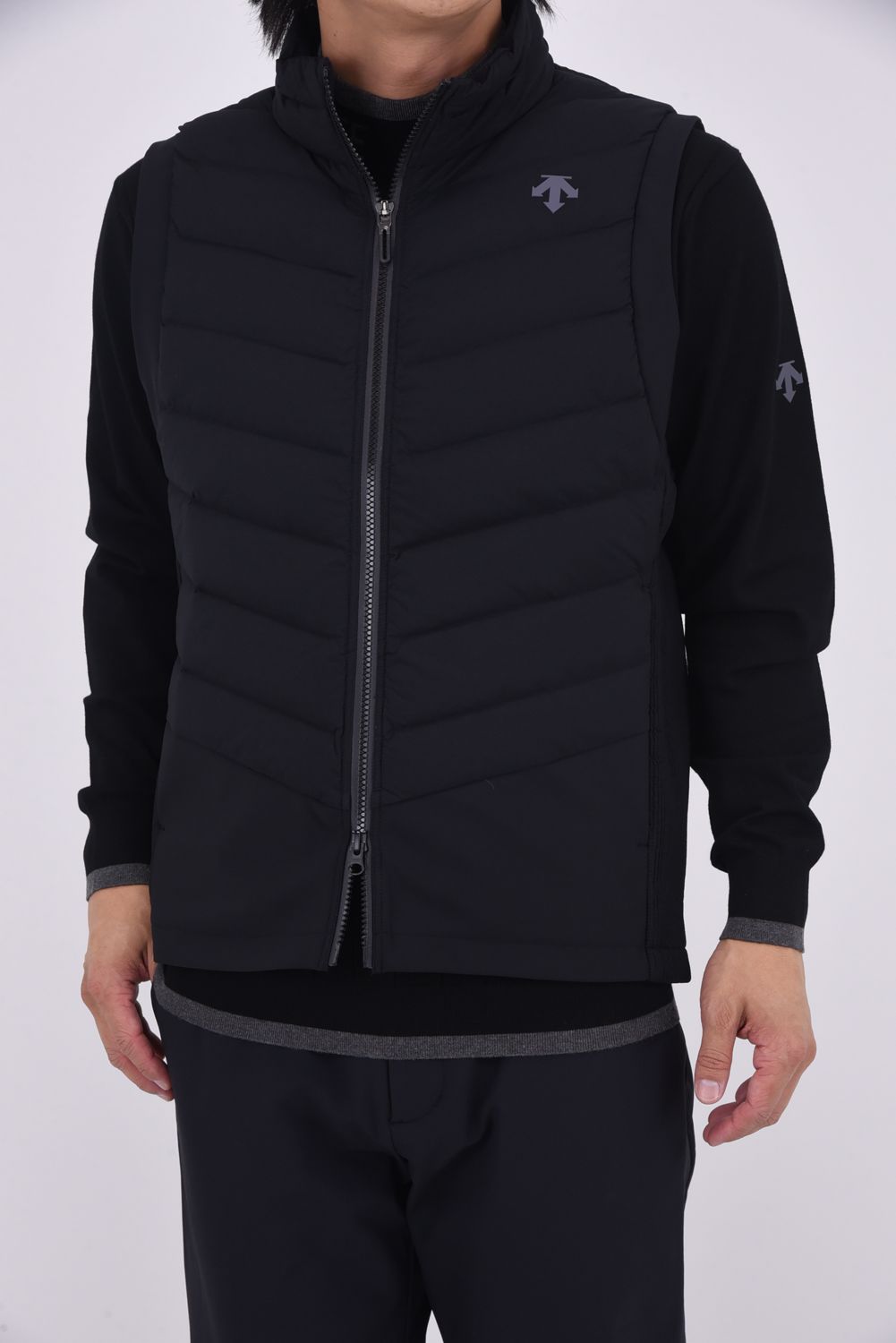 【25AW】 接結ハイブリッドフルジップダウンベスト (ブラック)