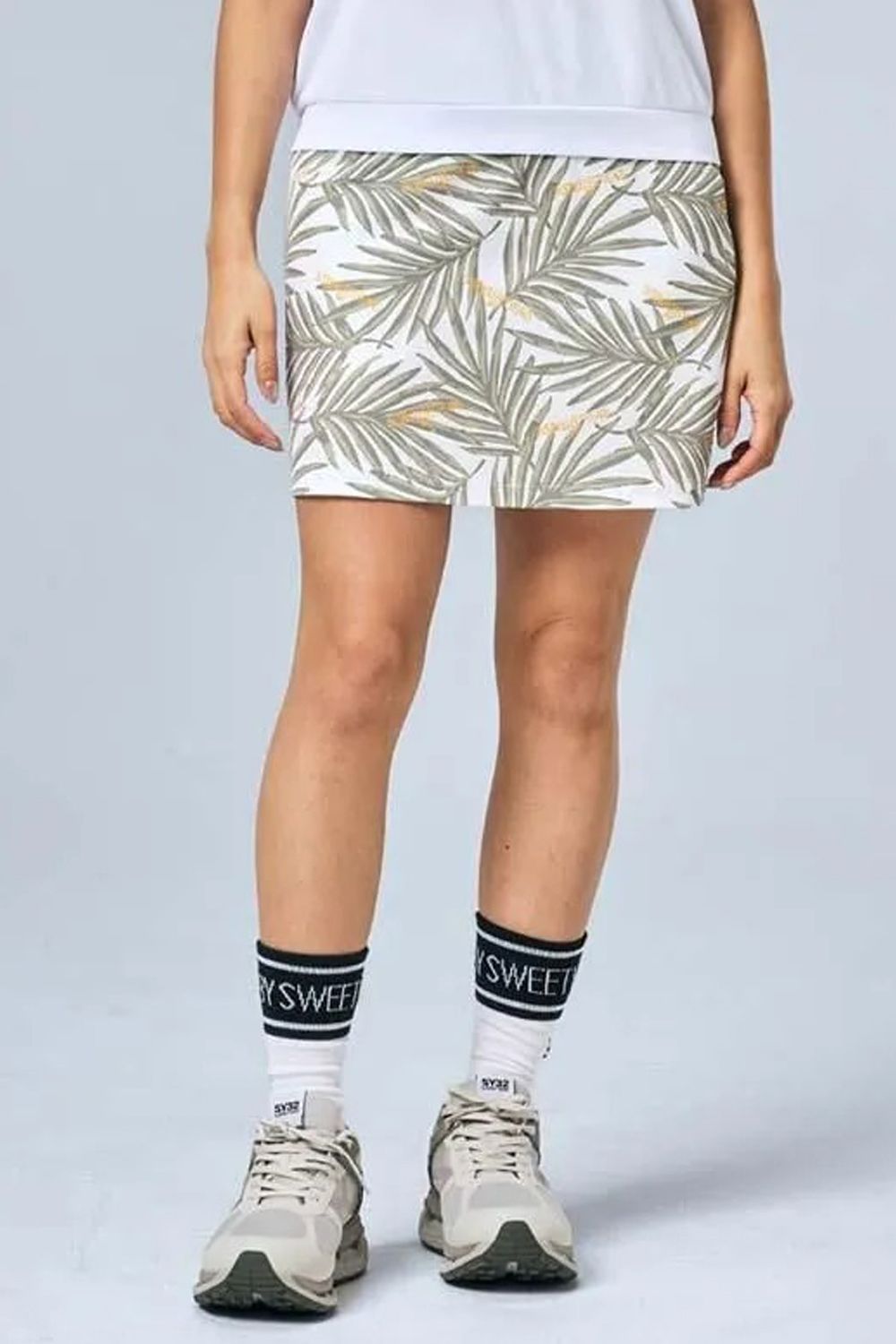 【26SS】【レディース】 PUNCHING GRAPHIC SKIRT / ボタニカルリーフ総柄 スカート (ベージュ)*