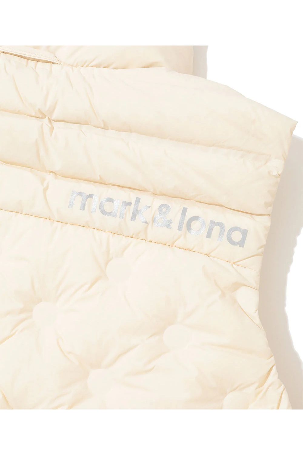 【2025AW】 SYNK SEAMLESS DOWN VEST / シームレスキルティング ダウンベスト (オフホワイト)