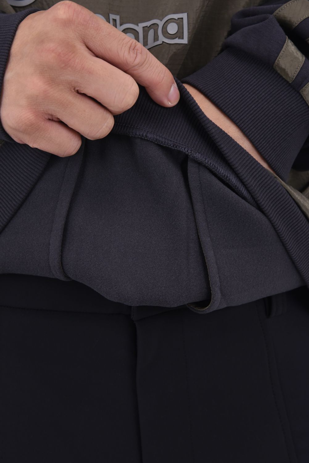 【2025AW】 EVER PERFORMANCE PULLOVER / ダンボールニット 裏起毛 リフレクタープリント クルーネックプルオーバー (チャコール)