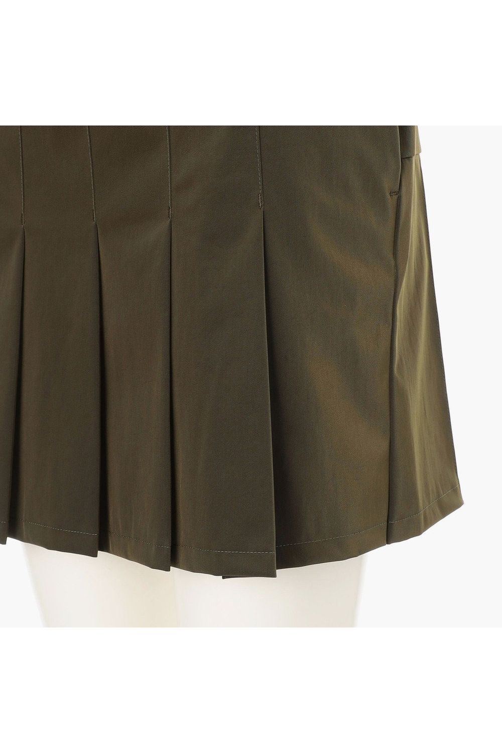 【26SS】【レディース】 WOMEN’S WR NYLON 3D LOGO PLEATED SKIRT / ナイロンストレッチ 3Dロゴ プリーツスカート (オリーブ)
