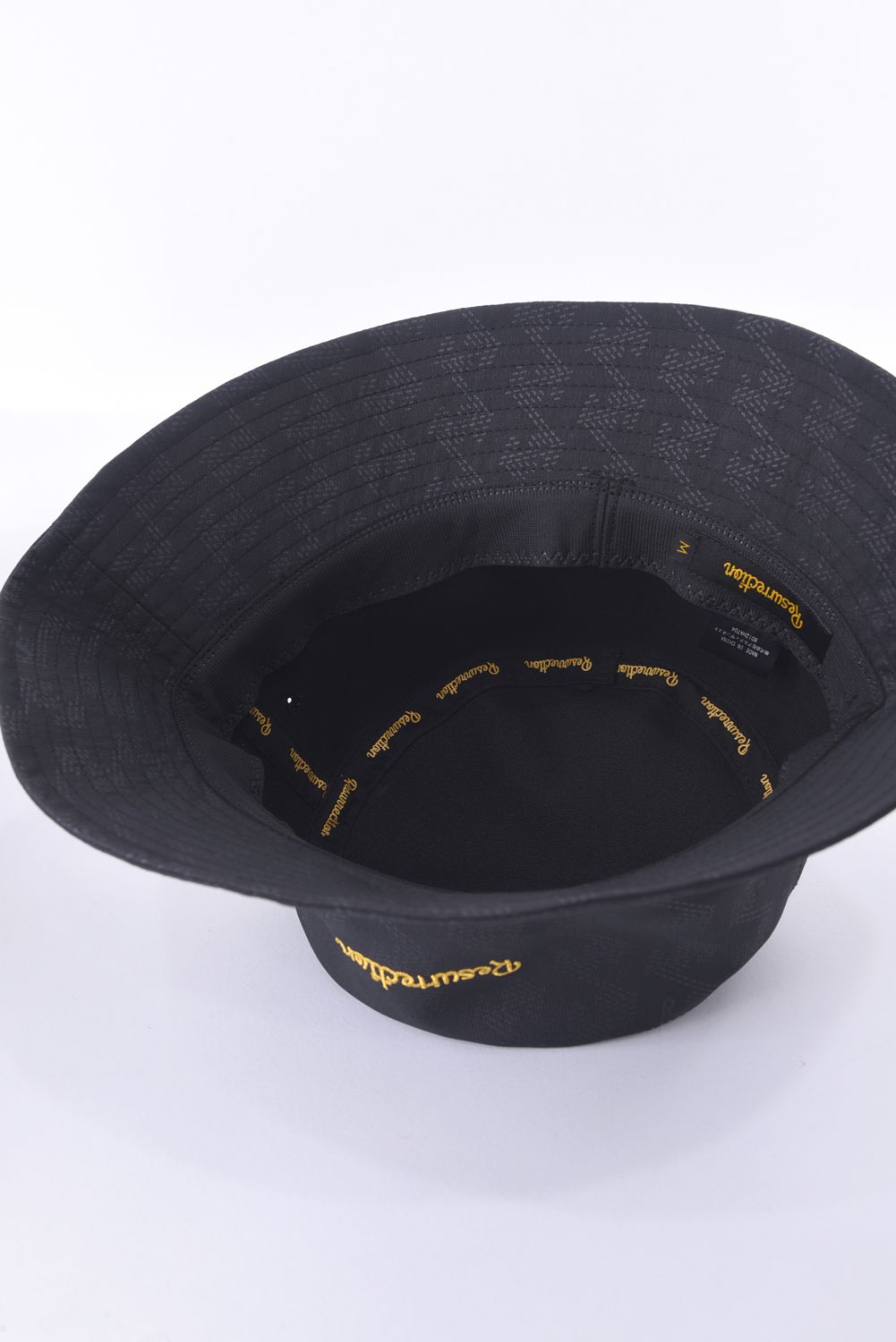 GM BUCKET HAT / ブランド オリジナルテキスタイル エンボス バケットハット (ブラック)