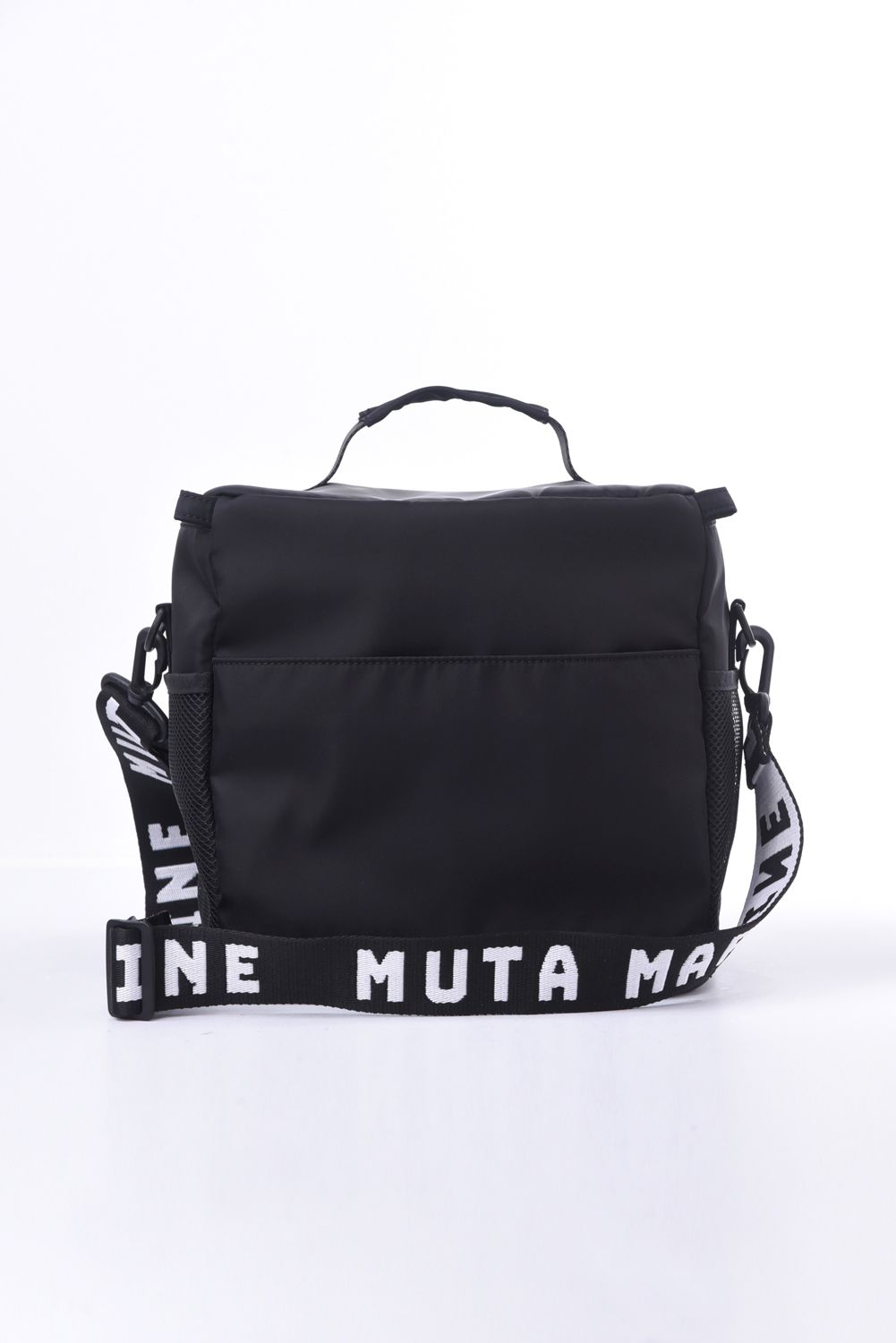 COOLER BAG / ブランドロゴ ショルダーストラップ付き クーラーバッグ ブラック