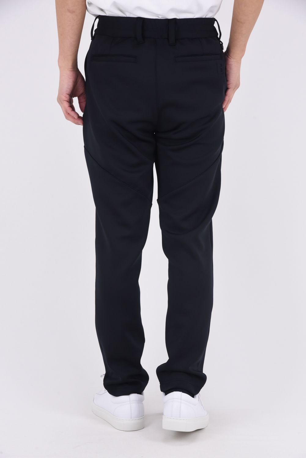 【26SS】 MEN'S 3D LOGO SLIM PANTS / 3Dエンボスロゴ ストレッチジャージ スリムパンツ (ブラック)