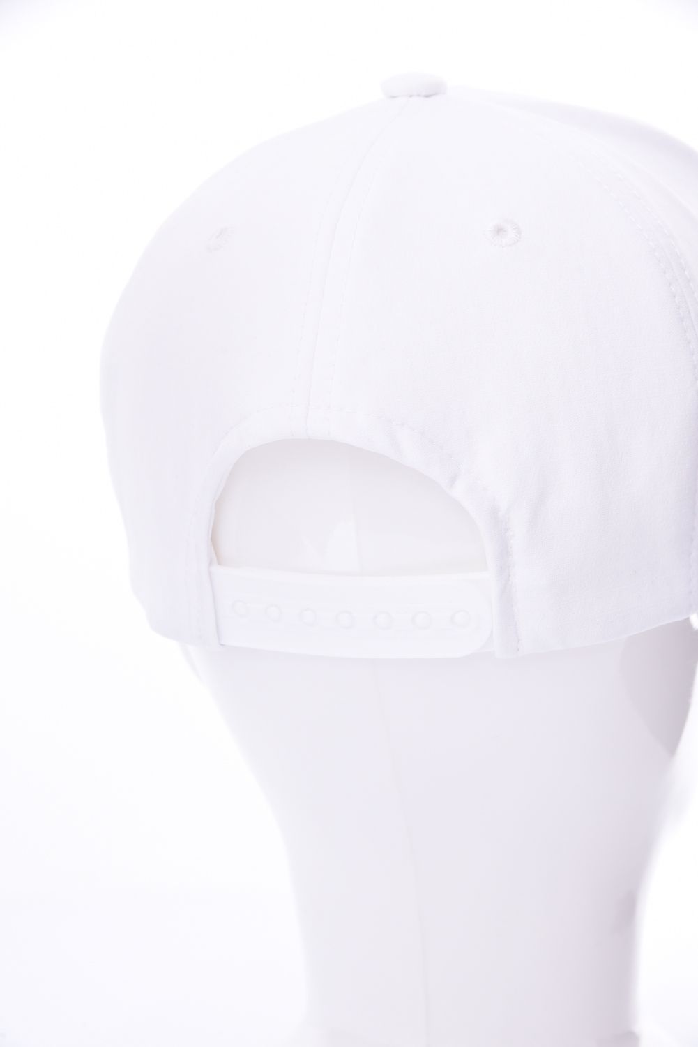 FLAT CAP / ツバ裏ロゴ フラットキャップ ホワイト