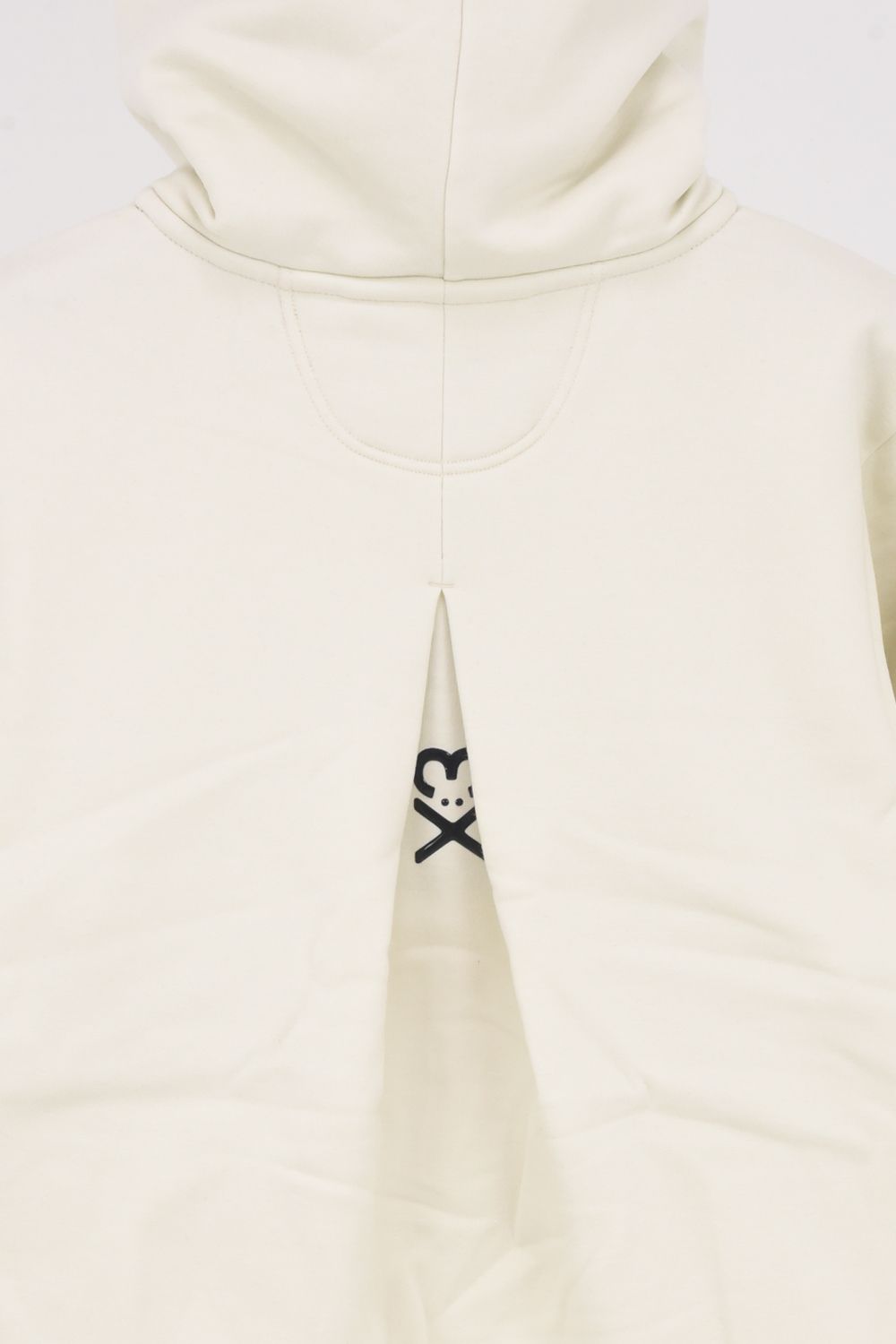 【25AW】【レディース】 KI-XXX THREE BACK PLEAT HOODIE / バック プリーツ フーディー (オフホワイト)