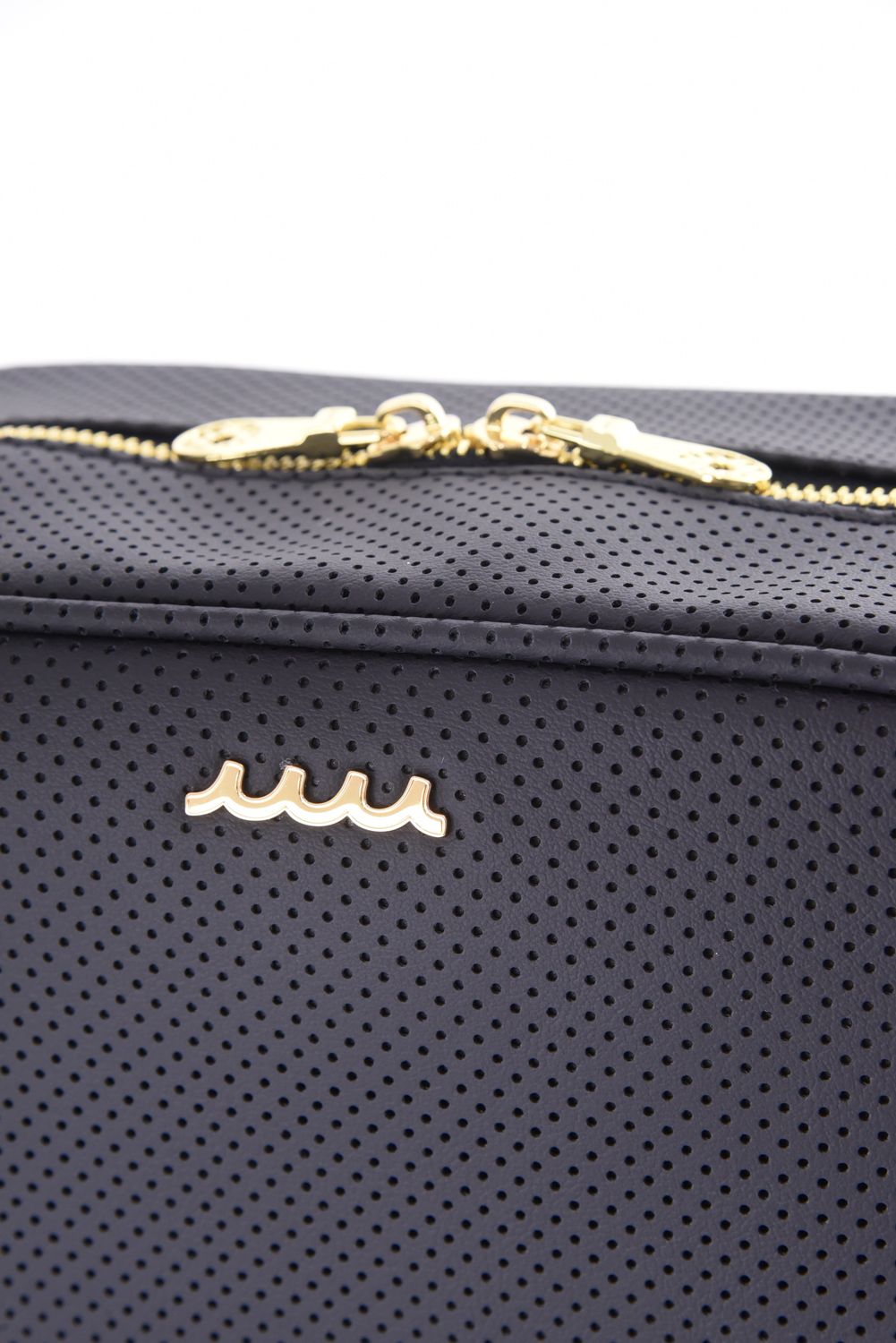 【26SS】 CONTINUA PUNCHING ETHICAL LEATHER TRAVEL POUCH / パンチング エシカルレザー トラベルポーチ (ブラック)