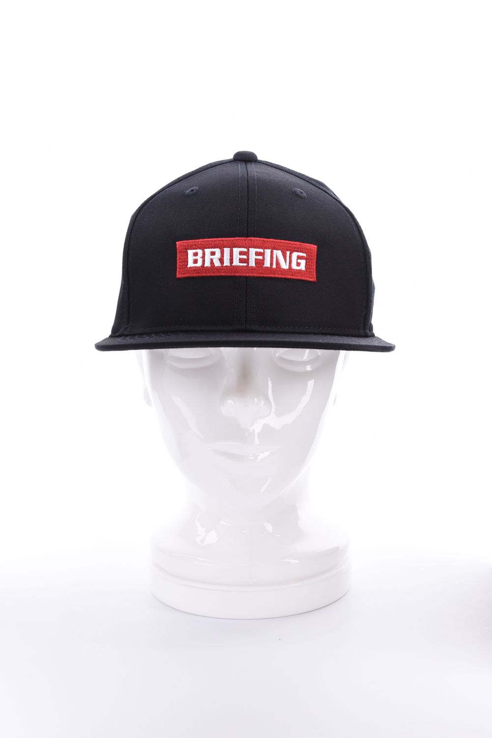 【26AW】 MEN’S BOX LOGO FLAT VISOR CAP / ボックスロゴ刺繍 フラットキャップ (ブラック)