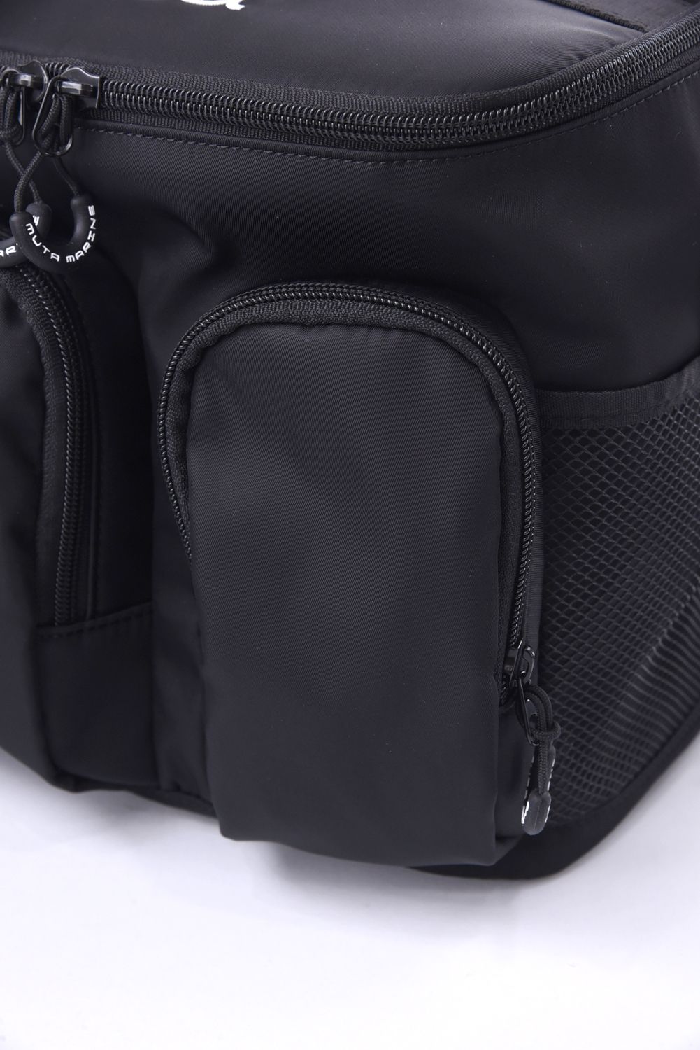 COOLER BAG / ブランドロゴ ショルダーストラップ付き クーラーバッグ ブラック