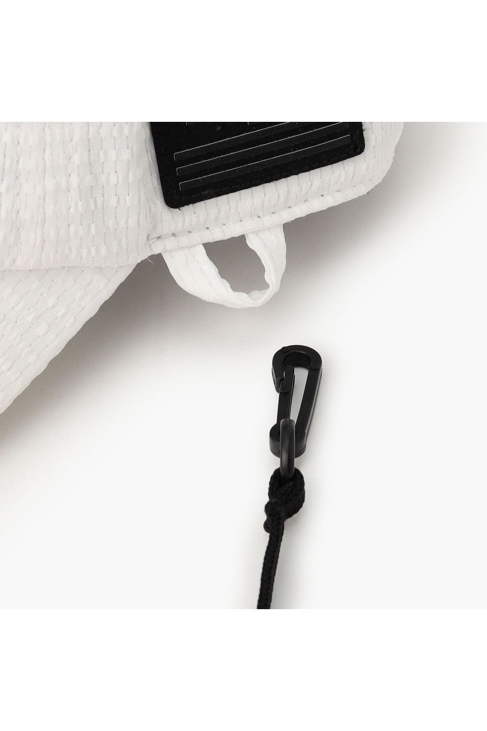 【26SS】【レディース】 WOMEN’S SEERSUCKER CORD STRAP CAP / シアサッカー コードストラップ付き キャップ (ホワイト)