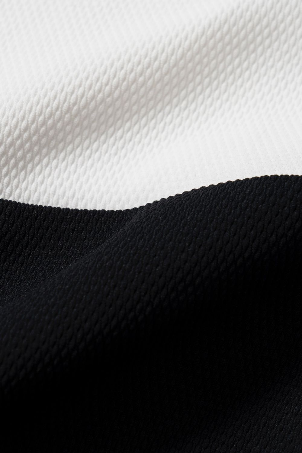 【2026SS】 Kūlina Pohāpohā Bicolor Mockneck（Kolepa Stamp） / バイカラー ショートスリーブ モックネックTシャツ (ホワイト/ブラック) （3月入荷予定）