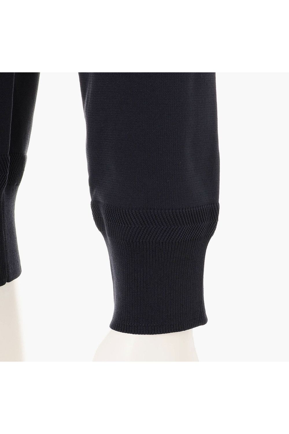 【26AW】 MEN’S PLANE KNIT CREWNECK / ブランドロゴ クルーネックニット (ネイビー)
