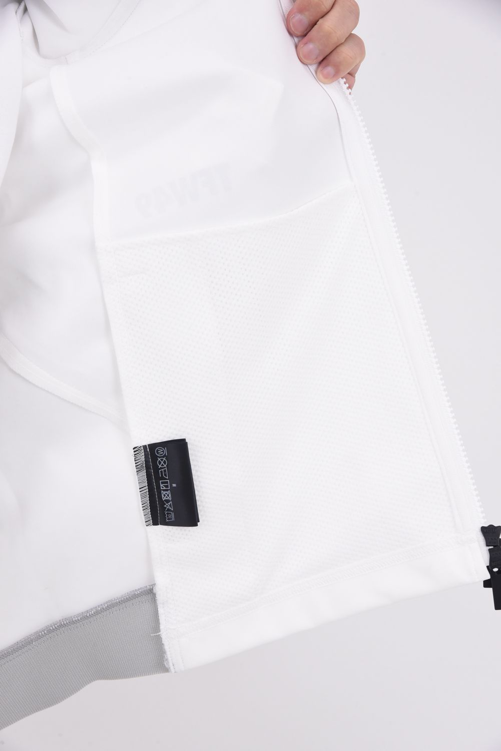 【25AW】 MULTI PURPOSE BLOUSON / ダンボール素材 異素材切り替え トラックジャケット (ホワイト/ライトグレー)