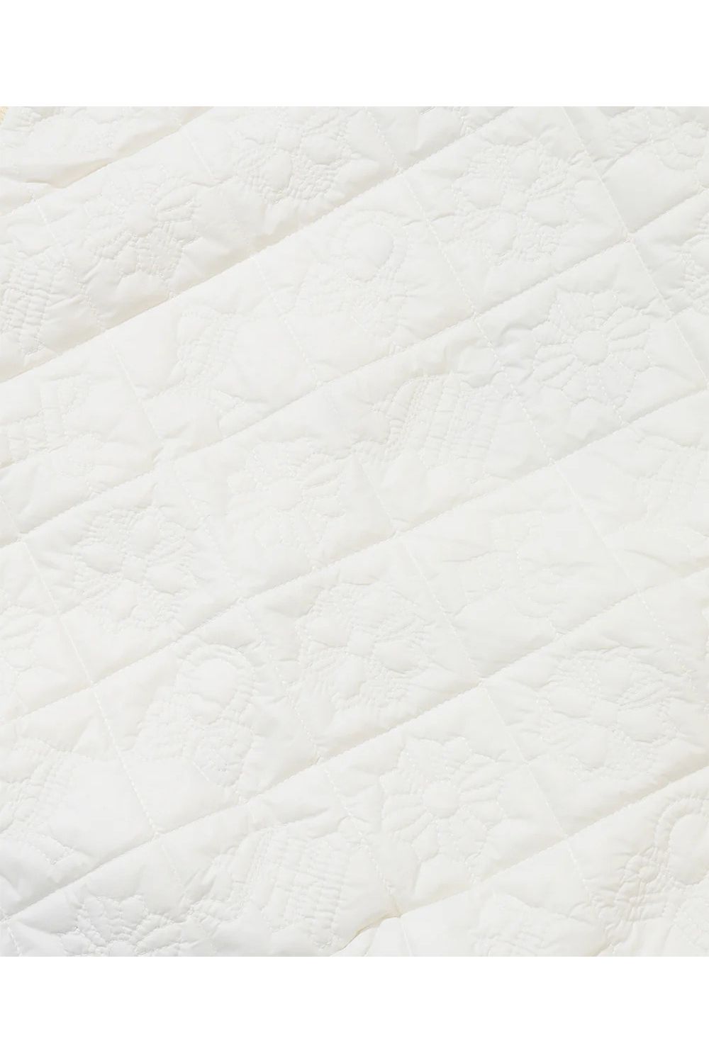 【26AW】【レディース】 OBLIVION QUILTED HYBRID VEST / ウール混ニット&ナイロンキルティング フーデッドベスト (ホワイト)