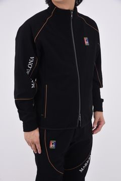 ZOOM STRETCH PERFONAMCE JACKET / 高機能フリース素材 ブランドロゴ刺繍 パイピング ウォームジャケット (ブラック)
