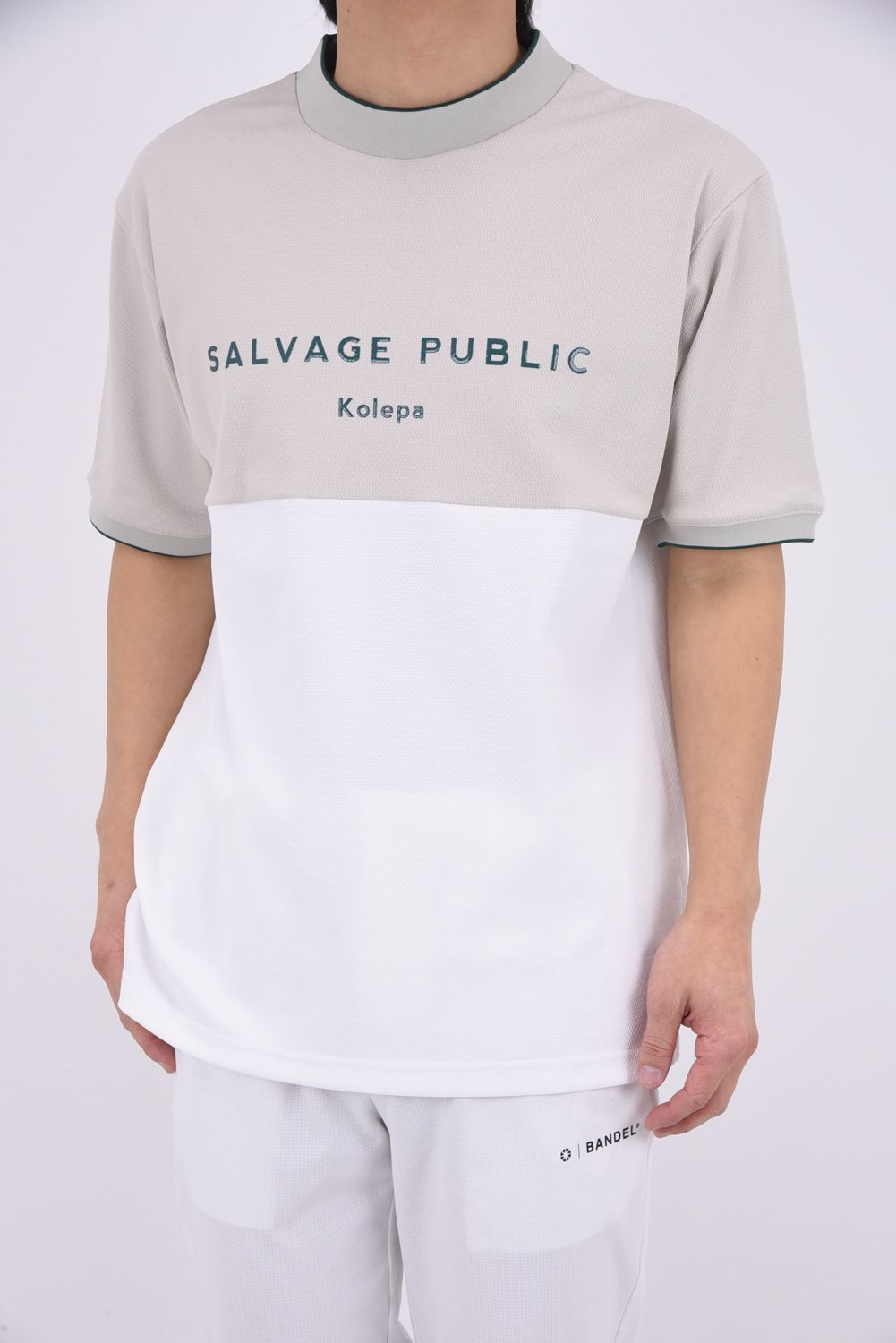 【26SS】 Kūlina Pohāpohā Bicolor Mockneck（Kolepa Stamp） / バイカラー ショートスリーブ モックネックTシャツ (グレージュ/ホワイト)