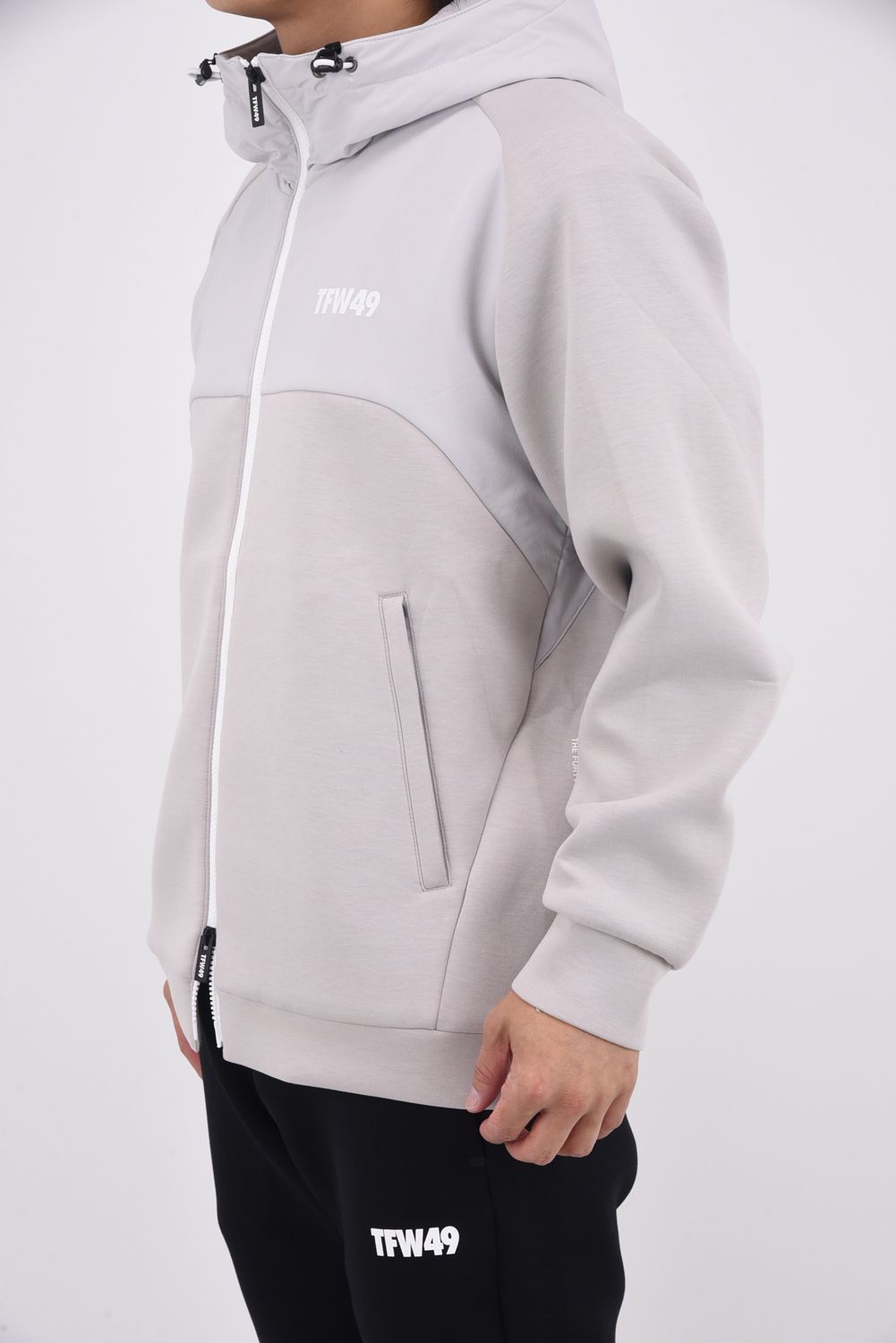 【25AW】 CARDBOARD MATERIAL FULL ZIP HOODIE / ダンボール素材 フルジップパーカー (グレージュ)