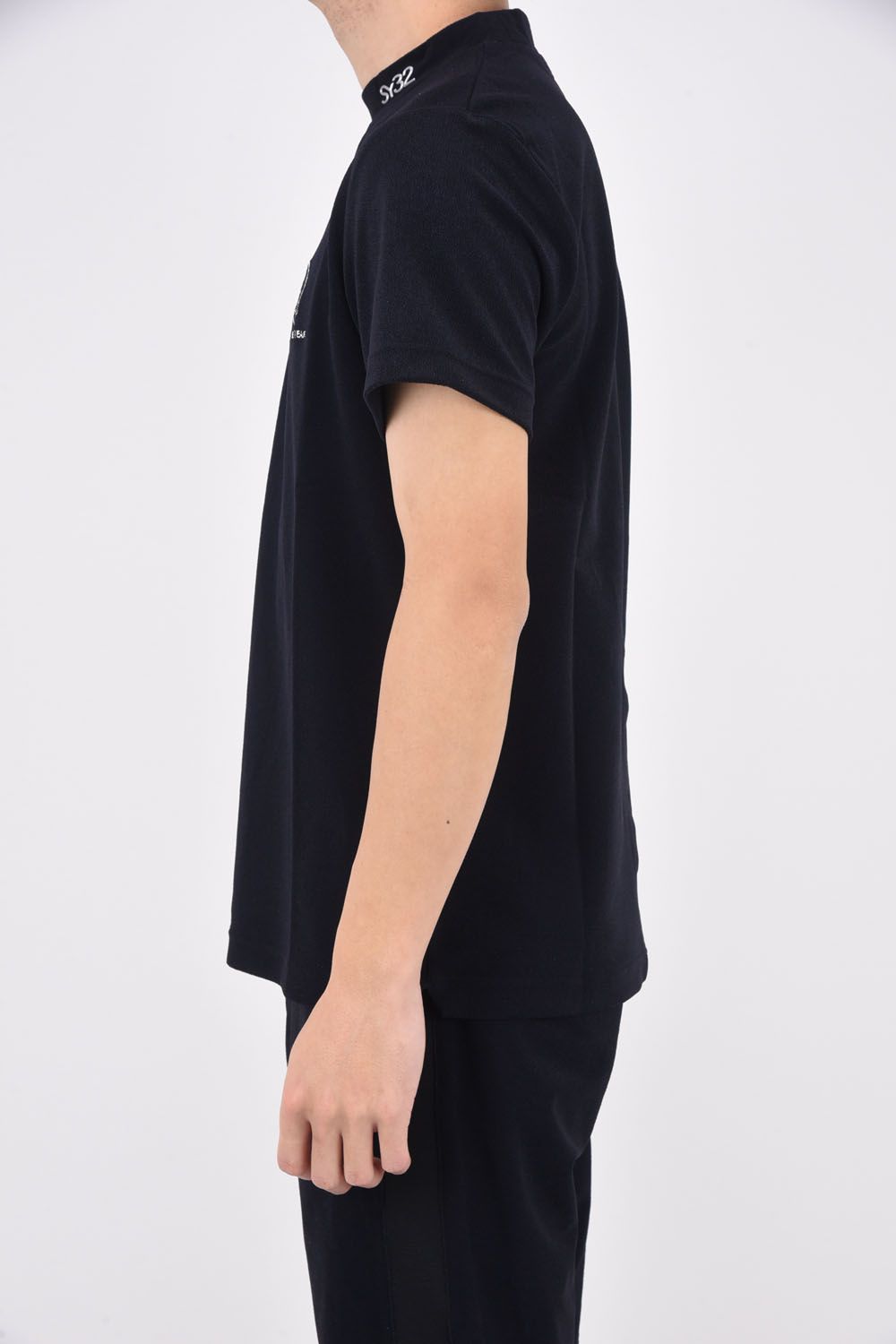 【ABSOLUTE】 CARVICO PANTELLERIA MOCK / ロゴ カルビコ ストレッチ 半袖 モックネック Tシャツ (ブラック)