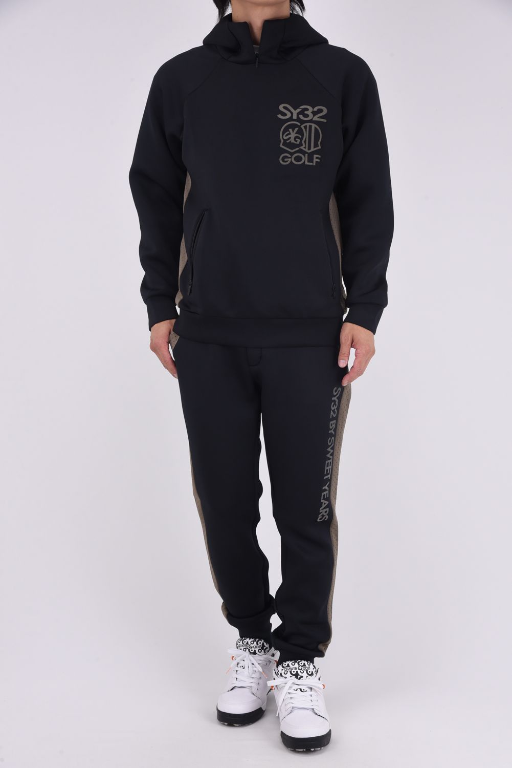 【25AW】 CARDBOARD EMBLEM PT HOODIE / ストレッチダンボール フーディー (ブラック)