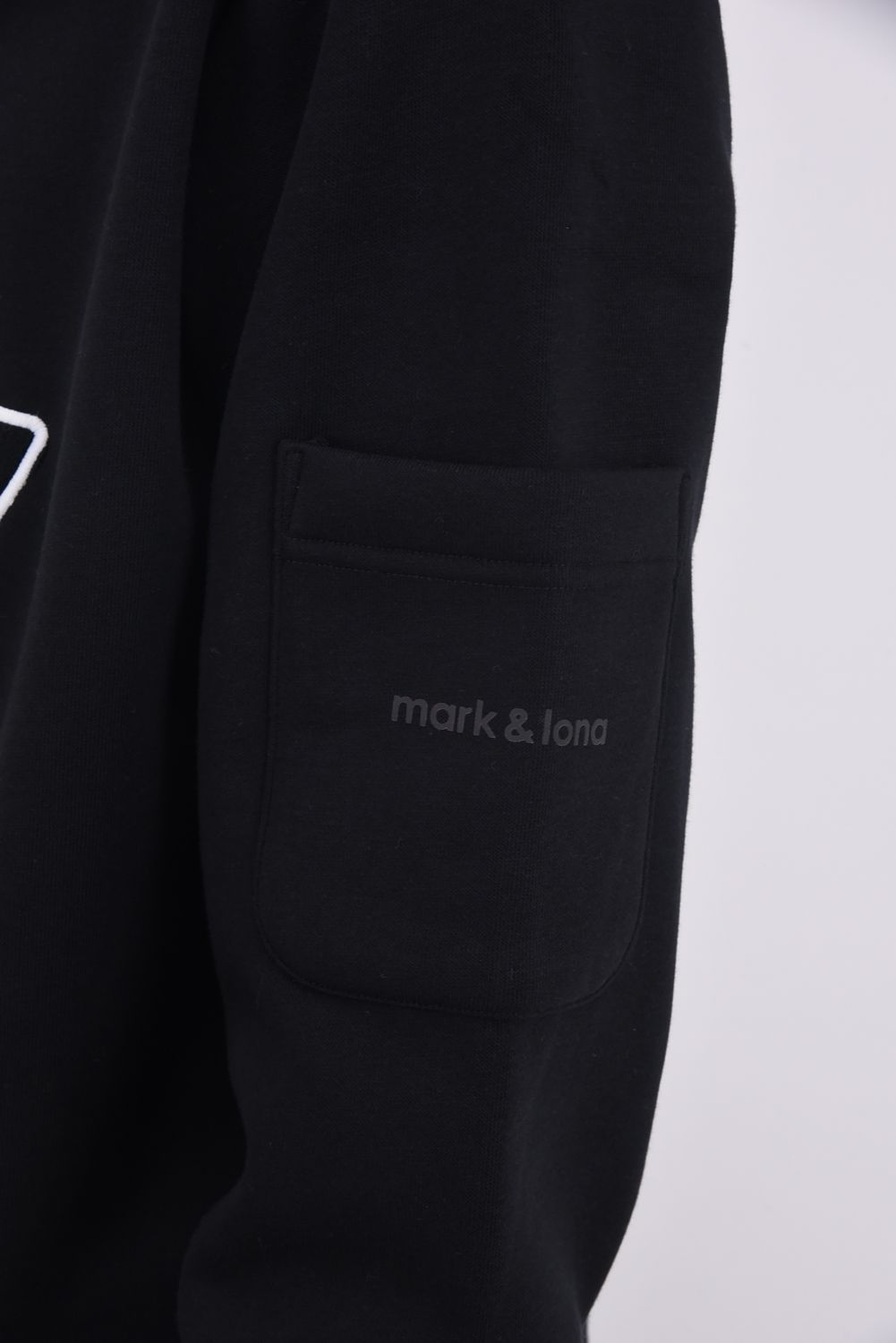 【2025AW】 PULLOVER / 裏フリース スウェット素材 ブランクスカル刺繍 プルオーバー (ブラック)